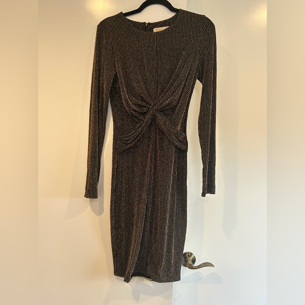 NWT Michael Kors Dimond Lurex Black/Gold Knit Twist Front Dress Size M - Picture 2 of 9